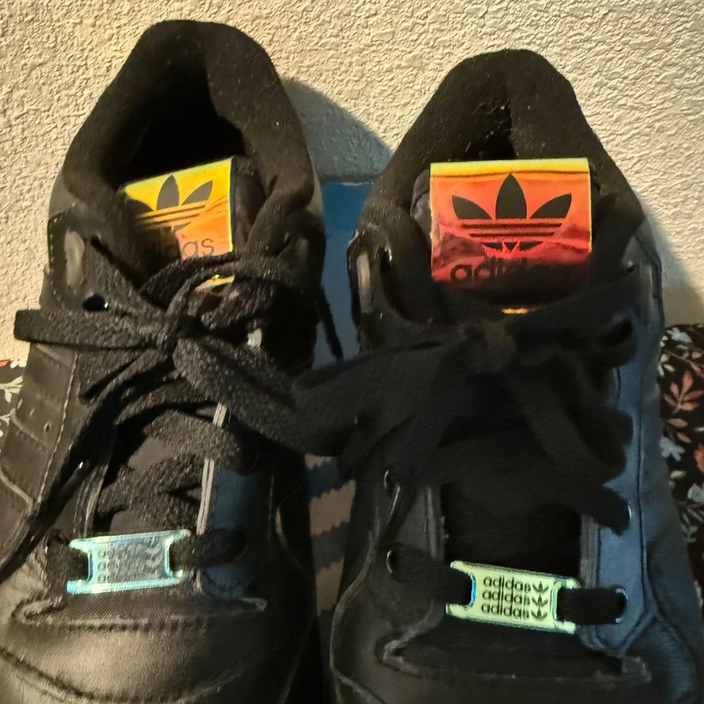 Adidas Rivalry Low Black Iridescent GUC Mens Size 9 (box says 8.5) - Picture 3 of 14